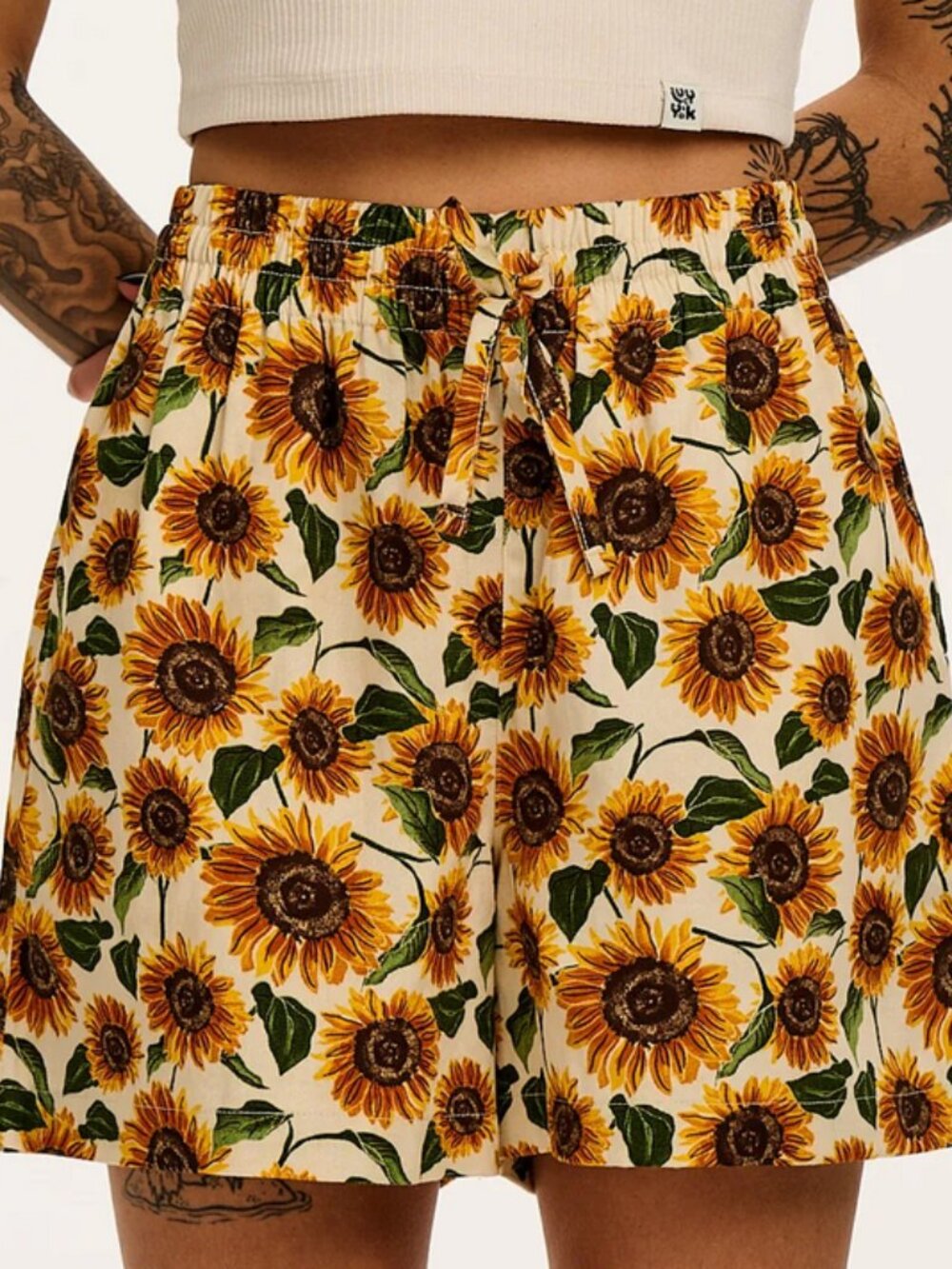 Lucy & Yak Charlie Cotton Shorts in Sunflower Print 3x